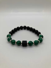 Load image into Gallery viewer, MALACHITE AND ONYX STRETCH BRACELET