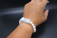 Load image into Gallery viewer, WHITE DZI AGATE AND JADE STRETCH BRACELET