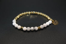 Load image into Gallery viewer, GOLD HEMATITE AND HOWLITE STRETCH BRACELET
